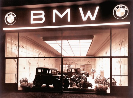 BMW cumple 103 años, aquí un breve resumen de su larga historia