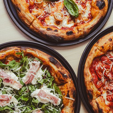 Lidl vende el accesorio para horno perfecto para que las pizzas queden como de restaurante italiano y por menos de 7 euros 