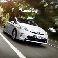 Los autos eléctricos e híbridos de 1997 en adelante podrían estar obligados a actualizarse con alertas sonoras para peatones