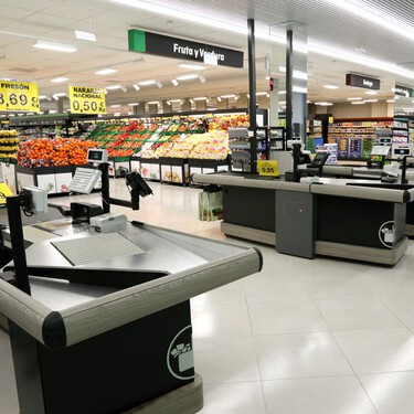 Mercadona está probando un nuevo sistema de cobro que implica a los carros: “Aseguramos que el cajero pueda comprobar que queda vacío” 