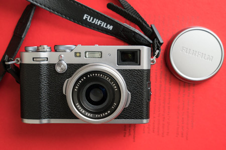 Fujifilm X100F, análisis: sube un peldaño para continuar en lo más alto de las compactas premium