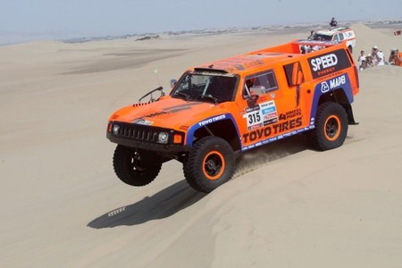 A Robby Gordon le pasa factura su mal comportamiento