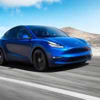 Los Tesla tienen truco: si van en modo Autopilot y hay un choque inevitable, el sistema se desconecta justo antes para librarse de responsabilidad y que la culpa sea del conductor 
