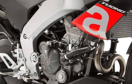 01 Aprilia Tuono 125 4 Copy
