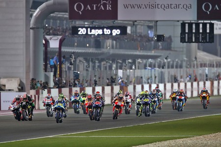 Las 7 claves del GP de Catar y la primera victoria de Maverick Viñales con Yamaha