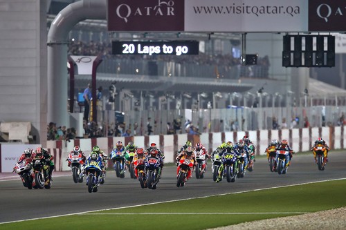 Las 7 claves del GP de Catar y la primera victoria de Maverick Viñales con Yamaha