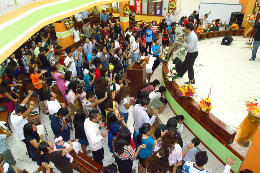 A medida que crece su comunidad latinoamericana, Madrid está viviendo un particular boom: el de las iglesias evangélicas