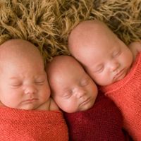 Increíble: una mujer da a luz dos veces en siete días 