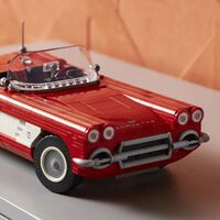 Este mítico Chevrolet Corvette clásico es la incorporación más deseada a la familia LEGO