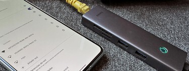 Sí, puedes conectar tu móvil al router usando un cable ethernet. Y es más útil de lo que parece 