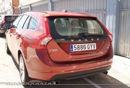 Volvo V60 T6 AWD 02