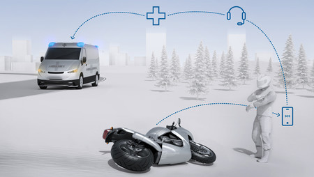 Bosch crea un ángel de la guarda que llama automáticamente a emergencias si el conductor sufre un accidente de moto