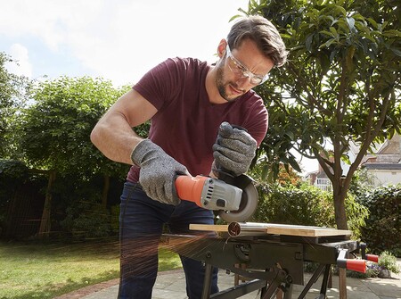 Ofertas en herramientas y bricolaje de Amazon: Amoladoras Black & Decker, cajas Stanley o juegos de puntas Metabo rebajados