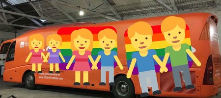 Internet transforma el autobús transfóbico en un montón de memes de apoyo a la comunidad LGTB