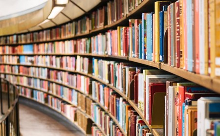 17 libros sobre tecnología, software y programación que el equipo de Genbeta recomienda para leer y regalar