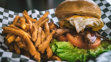 Políticas públicas basadas evidencia científica: fotografías que muestren las calorías de los alimentos para reducir la obesidad