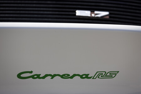 Porsche 911 Carrera R.S 2.7