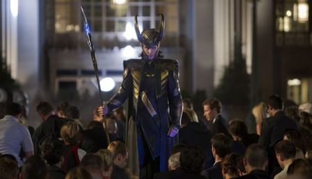 Imagen de la semana: la reacción de Loki ante el juego de Los Vengadores, 'Marvel Avengers: Battle for Earth'