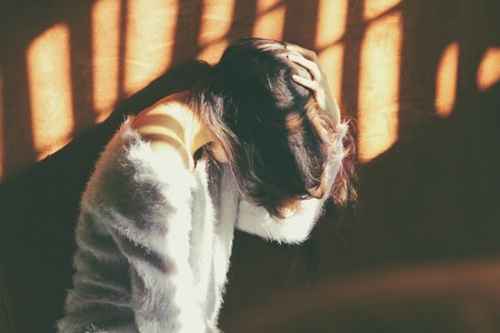 Todo lo que necesitas saber sobre la migraña: estos son los diferentes tipos y fases