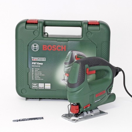 Por 40,41 euros tenemos la sierra de calar Bosch 06033A0703 PST Easy en Amazon