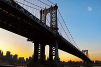 Vídeo: el Puente de Manhattan en movimiento... literalmente