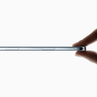 Sem as mãos: propaganda coreana do iPhone Air é diferente do resto do mundo — e há uma razão para isso