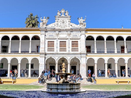 Fachada De La Universidad De Evora C Visit Alentejo