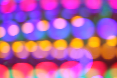 Formas para aprovechar las luces de navidad una vez las bajes del árbol