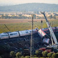 Como um erro em sistema de segurança fez trem de alta velocidade bater a 200 km/h na Espanha e matar dezenas de pessoas 