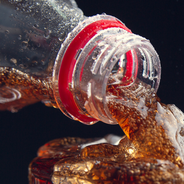 El gobierno de México ha obligado a Coca-Cola a hacer algo inédito: refrescos con 30% menos calorías