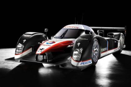 Sébastien Loeb a los mandos de un Peugeot 908 HDi