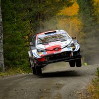 Elfyn Evans asegura el WRC para Toyota ganando en Finlandia y mantiene la presión sobre Sébastien Ogier