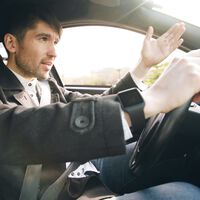 Los psicólogos coinciden: las personas más agresivas al volante tienen los mismos rasgos de personalidad, y se acentúan en el coche