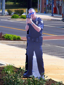 Policia de carton en Smyrna