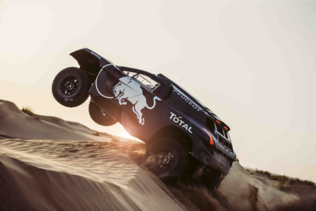 Peugeot 2008 DKR, más grande y poderoso para el 2016