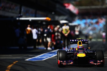 Red Bull y Force India trabajan sobre la campana