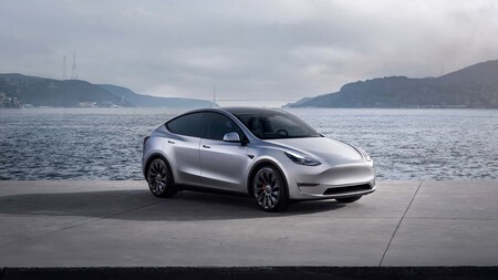 Tesla Model Y 6