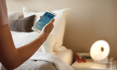 La nueva Philips Somneo Connected quiere ayudarte a conciliar el sueño y a despertarte por las mañanas