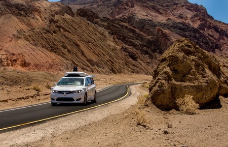 'Carcraft', el mundo virtual que ha creado Google para testar su tecnología autónoma en un guiño a 'Warcraft'