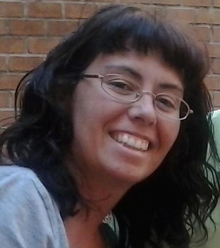 "Los niños reciben información sobre embarazo, parto y lactancia que no responde a la realidad". Entrevistamos a Candy Tejera