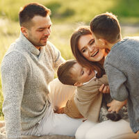 Las familias formadas por este número de personas son las más felices: confirmado por los investigadores de la felicidad 