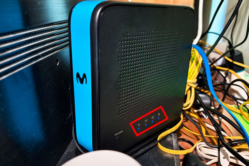 Qué significa cada luz LED del router Smart WiFi 7 de Movistar y cómo ...