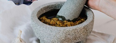Chef Alfredo Oropeza, experto en cocina mexicana: “las salsas en molcajete no se machacan, se deben deslizar para evitar accidentes”
 