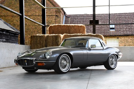 Este precioso Jaguar E-Type restomod de 1974 es ahora más fiable, seguro y cómodo