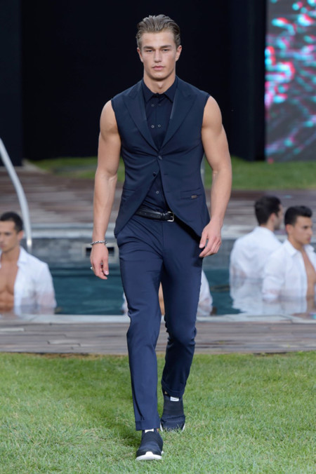Las propuestas de Dirk Bikkembergs, Sergio Corneliani y Les Hommes durante la Milán Fashion Week