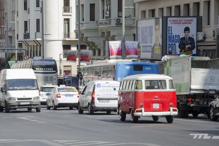 Vehículo matriculado como histórico circulando en Madrid Central