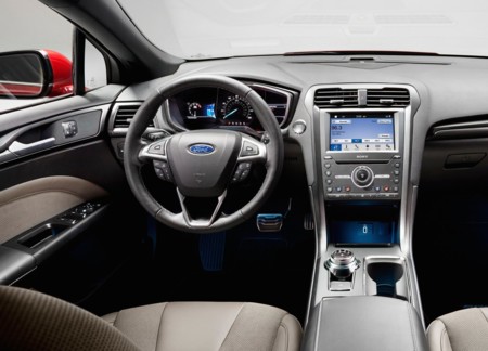 Ford Fusion V6 Sport 9
