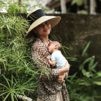 "Mamá, alerta de cuerpo", el vídeo de Chrissy Teigen que muestra su aspecto real tras el parto