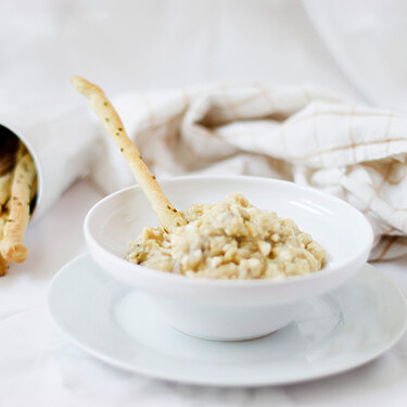 Cómo hacer melitzanosalata, receta de la ensalada griega de berenjenas asadas más deliciossa