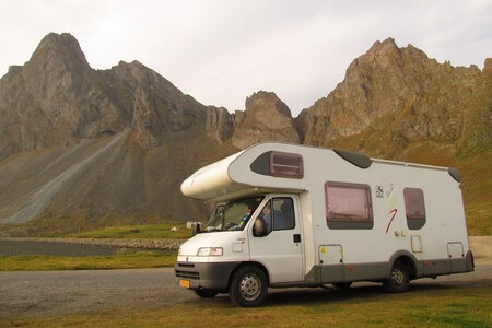 Autocaravana aparcada